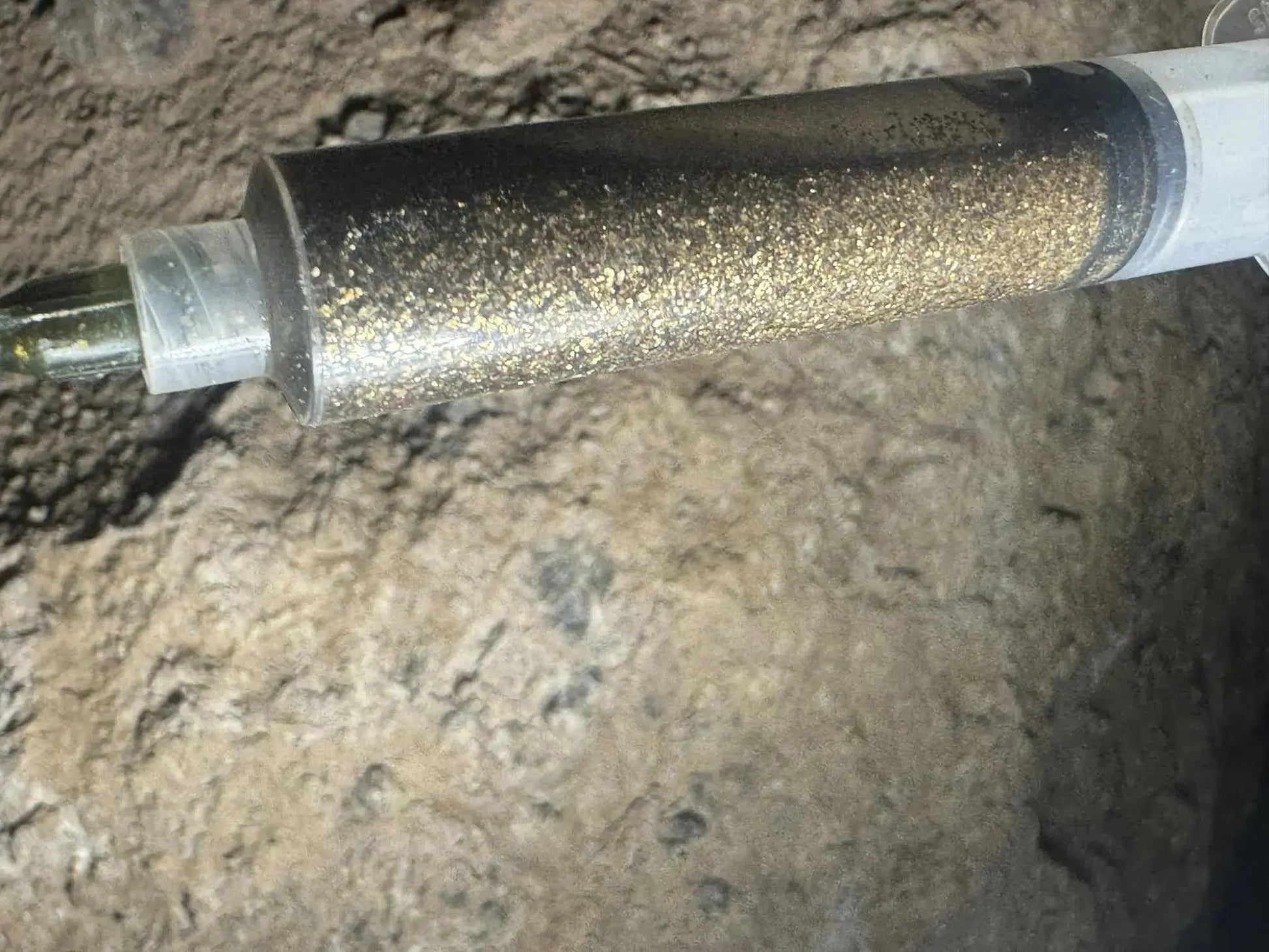 Optik Gold Inc. - 1 lb Premium Arizona Gold Paydirt (8 g Gold) - Optik Gold Inc